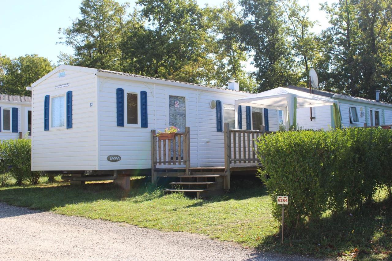Camping Du Pontis Verteillac Exteriér fotografie