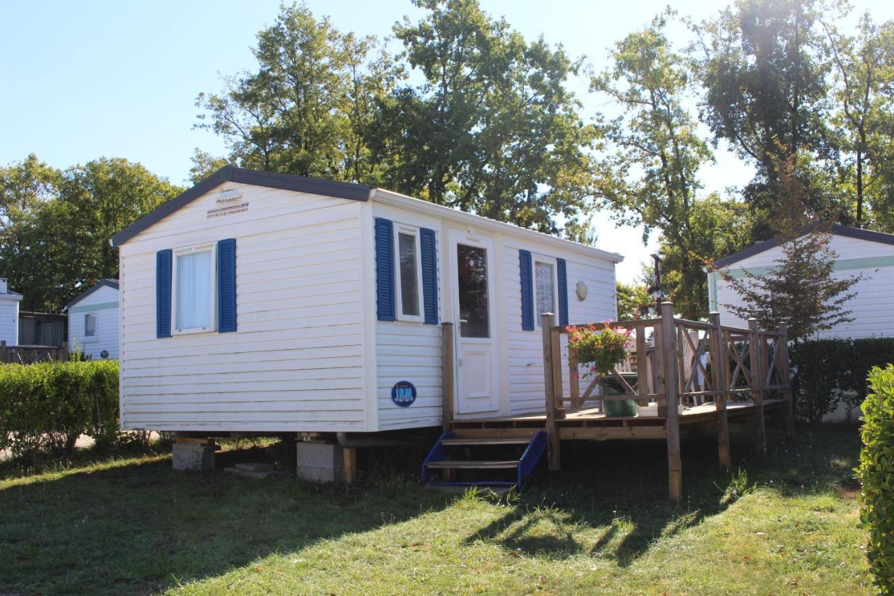 Camping Du Pontis Verteillac Exteriér fotografie