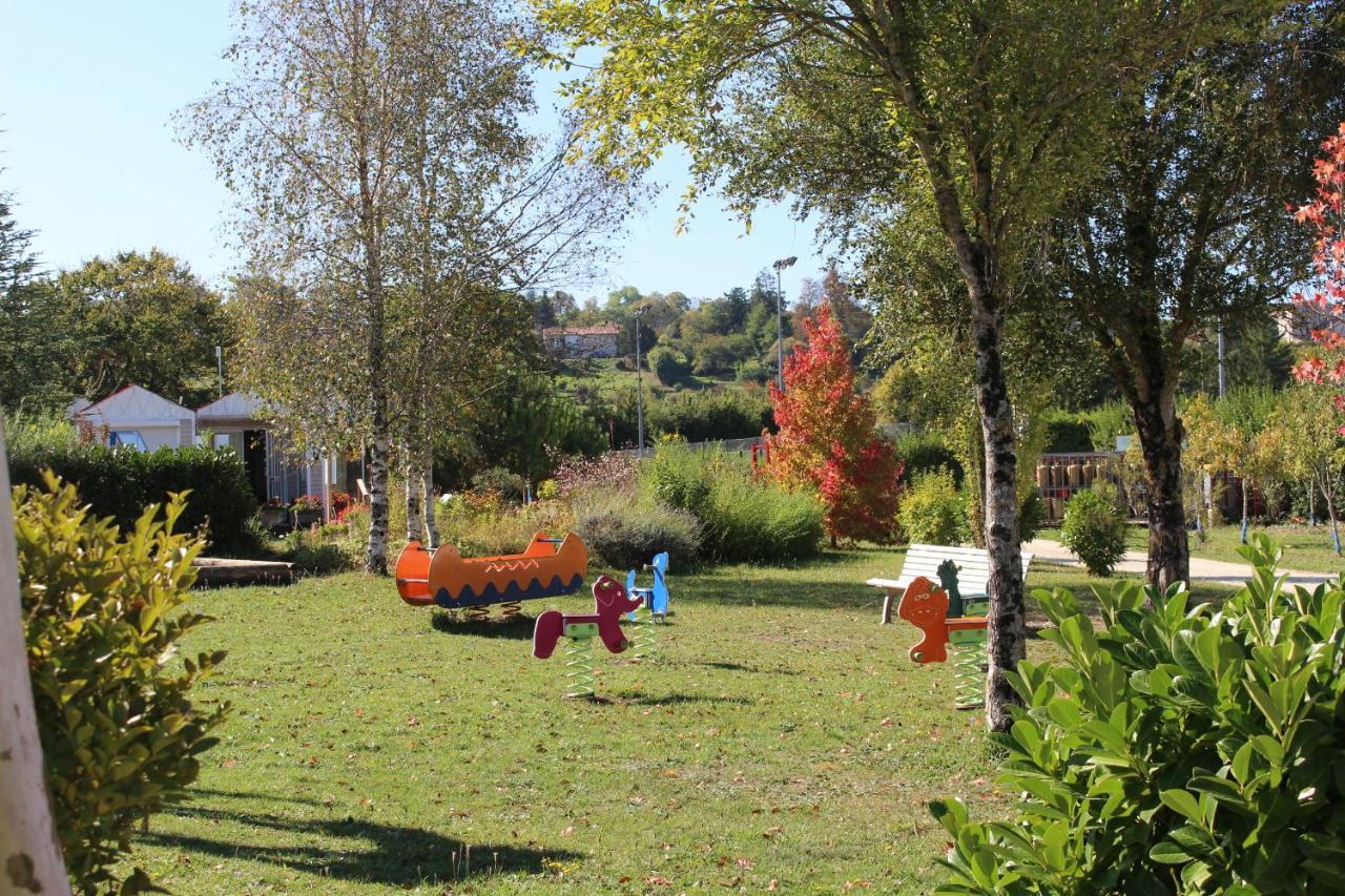 Camping Du Pontis Verteillac Exteriér fotografie