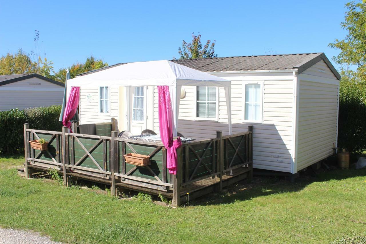 Camping Du Pontis Verteillac Exteriér fotografie
