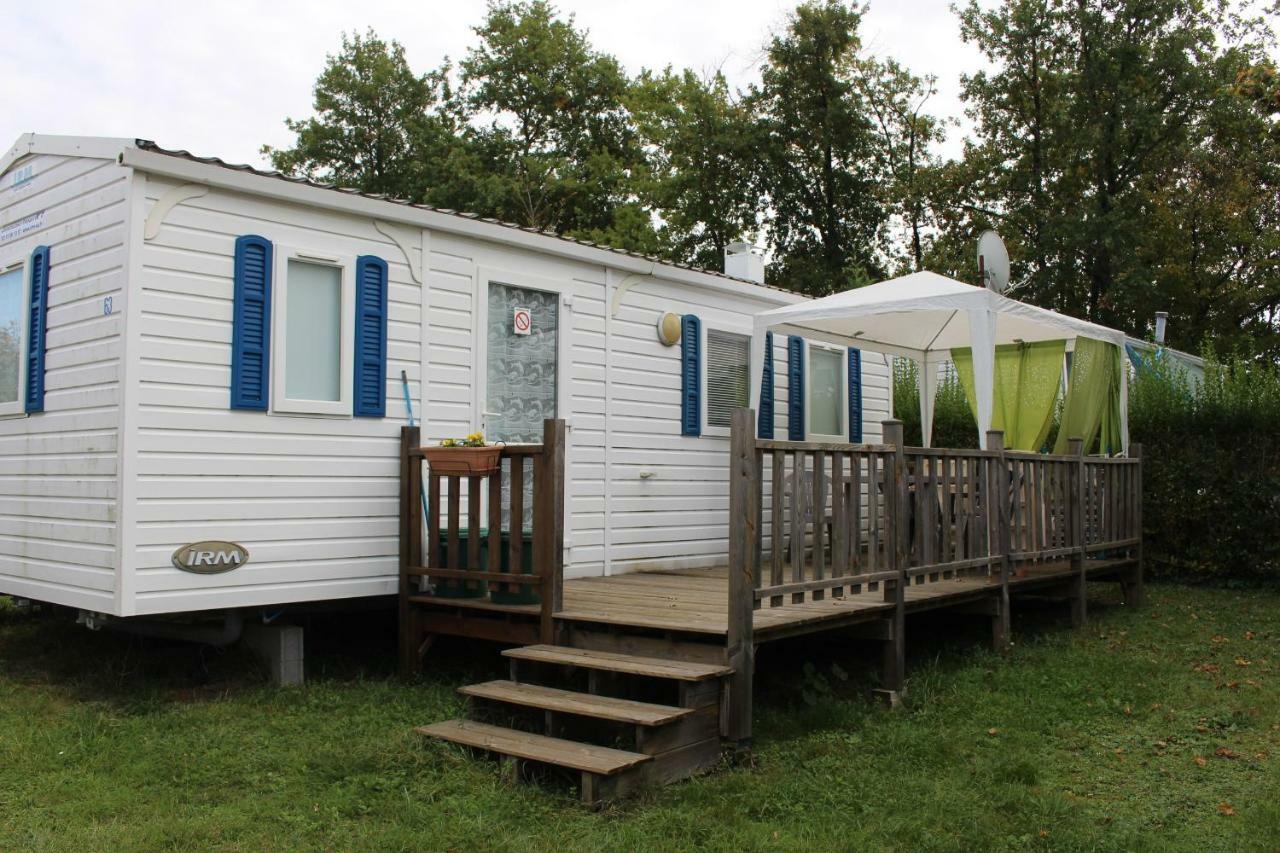 Camping Du Pontis Verteillac Exteriér fotografie