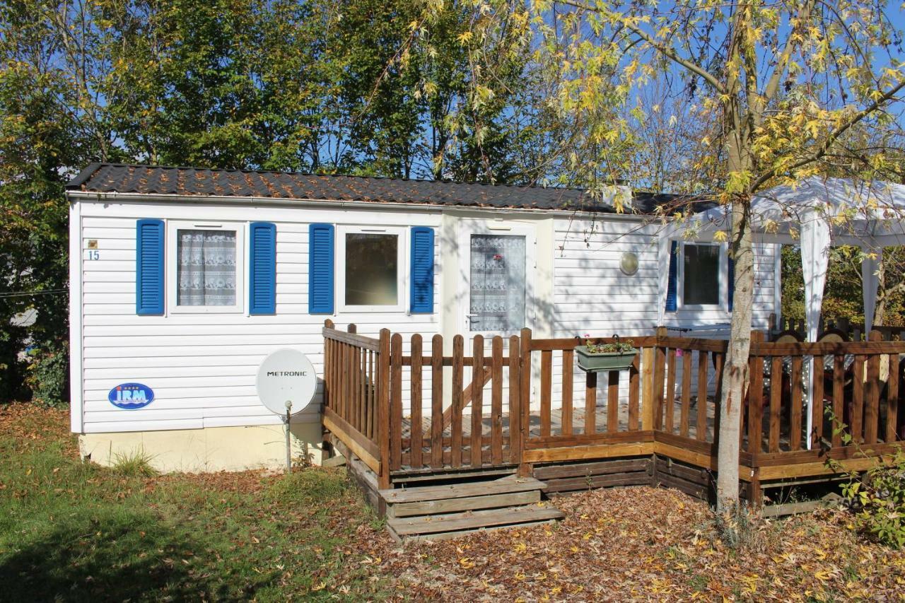Camping Du Pontis Verteillac Exteriér fotografie