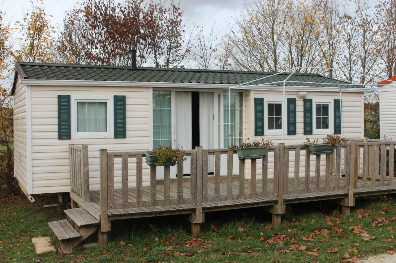 Camping Du Pontis Verteillac Exteriér fotografie